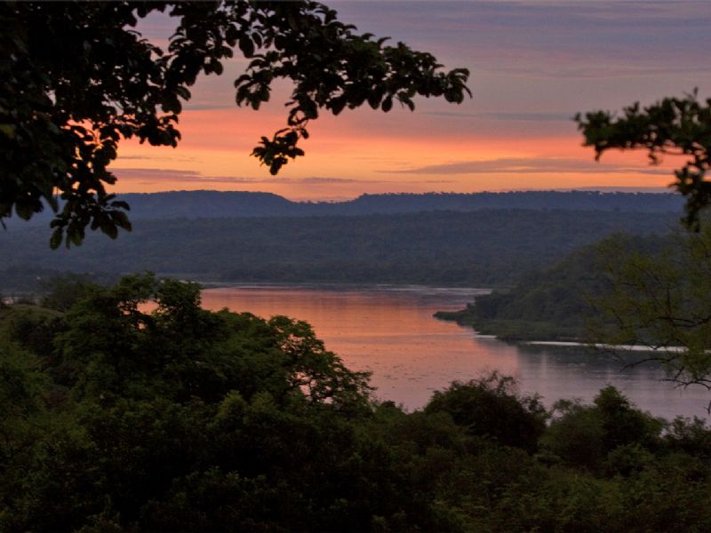 UGANDA SAFARIS